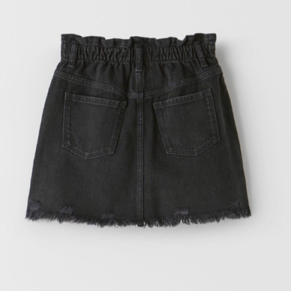 Black denim skirt - Picture 5 of 8